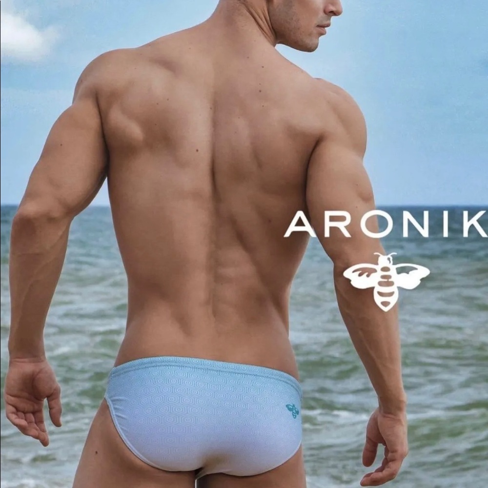 Brand New ARONIK  SWIM BRIEF W/ Tags Blue To White Honeycomb Patrn LYCRA…